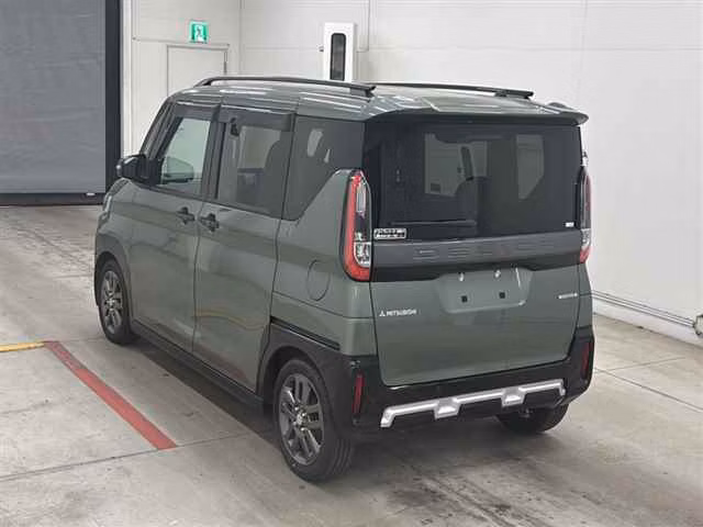 MITSUBISHI DELICA MINI
