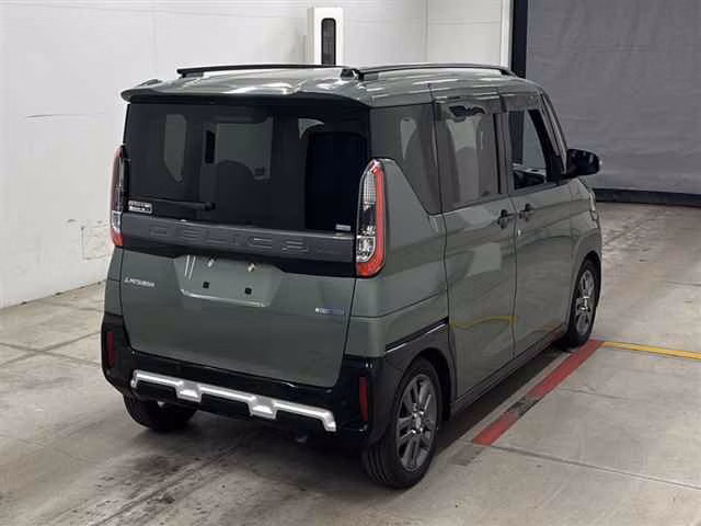 MITSUBISHI DELICA MINI