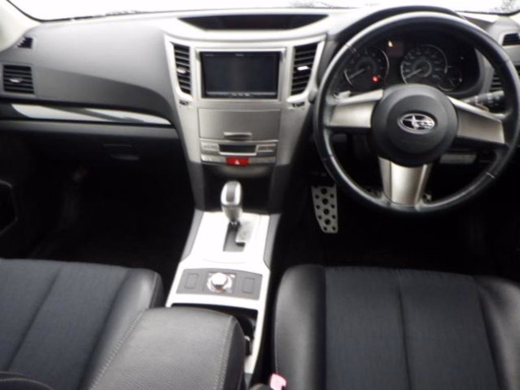 SUBARU LEGACY