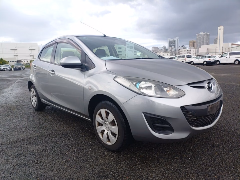 MAZDA DEMIO