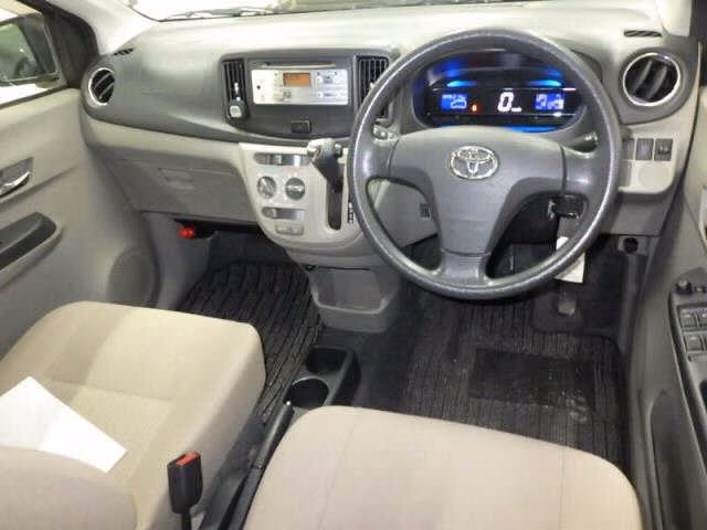 TOYOTA PIXIS EPOCH