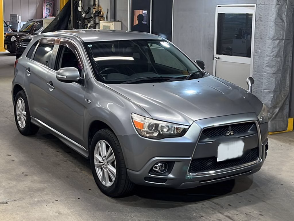 MITSUBISHI RVR