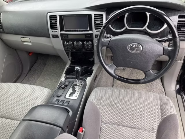 TOYOTA HILUX SURF