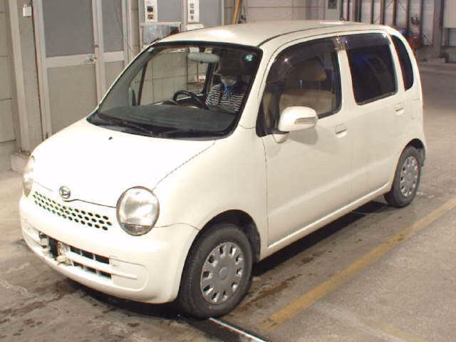 DAIHATSU MOVE LATTE