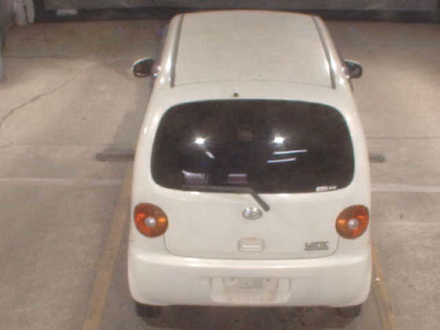 DAIHATSU MOVE LATTE