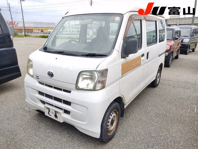 TOYOTA PIXIS VAN