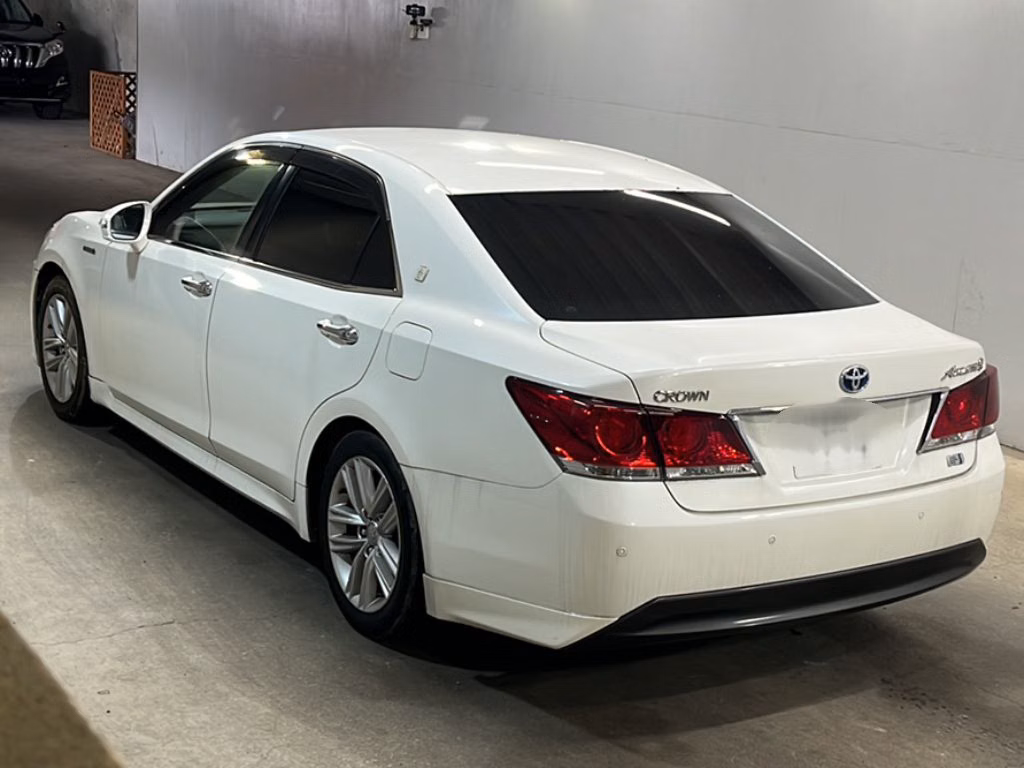 TOYOTA CROWN