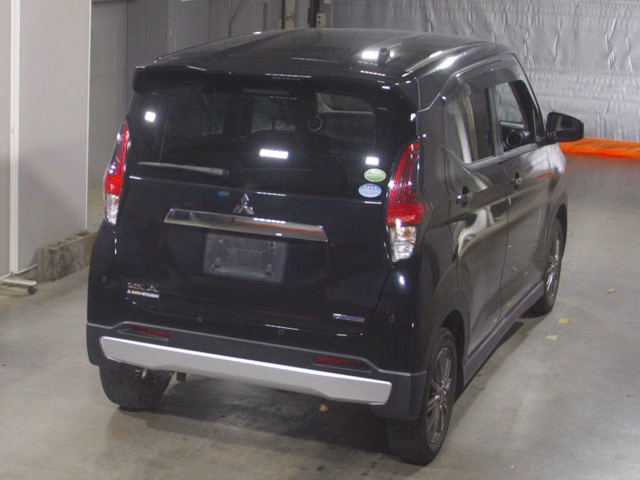 MITSUBISHI EK X
