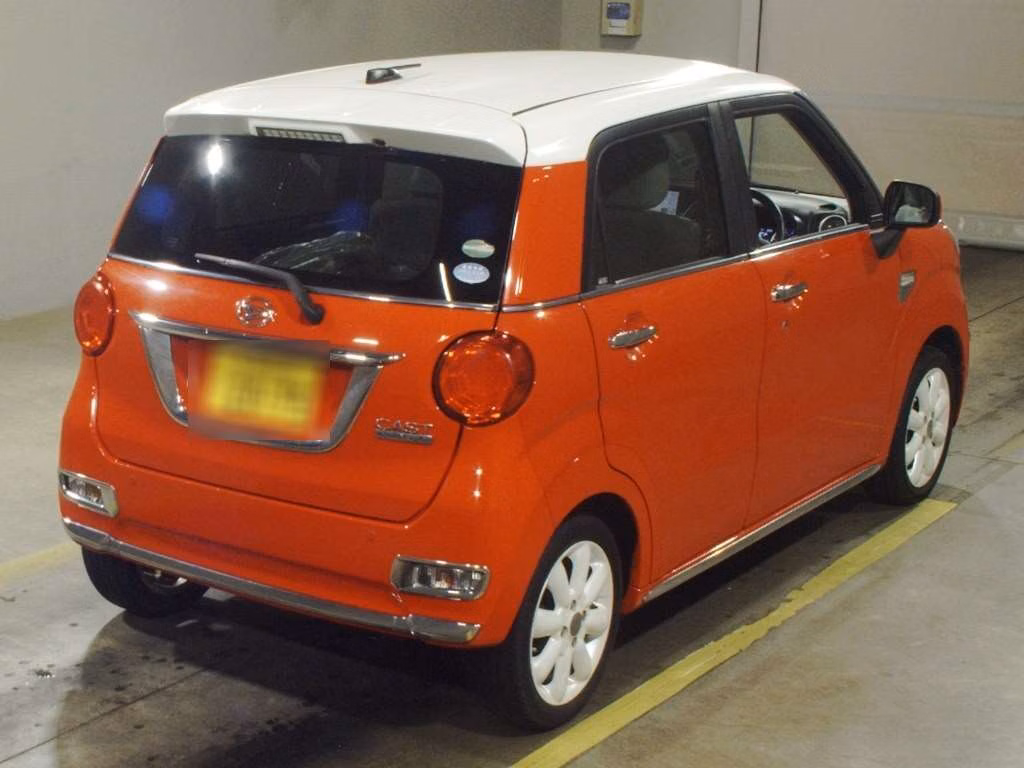 DAIHATSU CAST