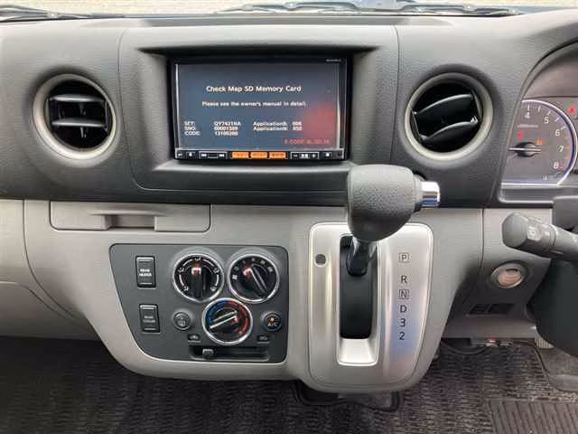 NISSAN NV350 CARAVAN