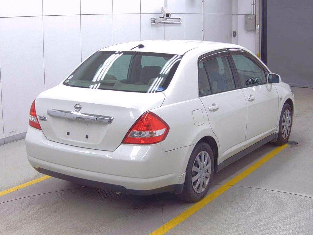 NISSAN TIIDA LATIO