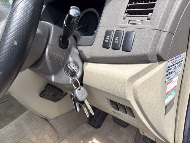 TOYOTA ISIS