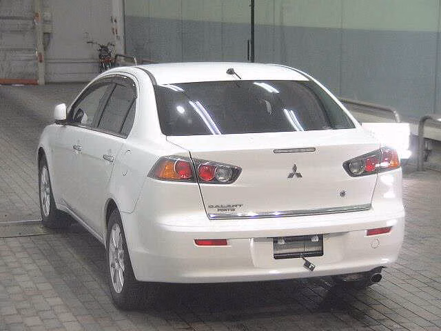 MITSUBISHI GALANT FORTIS