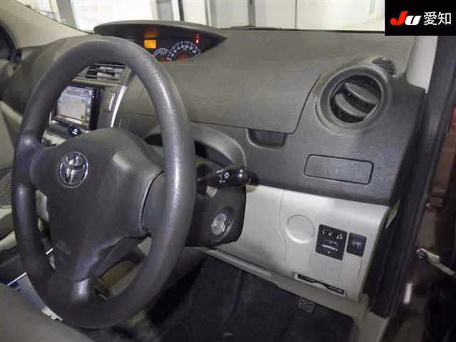 TOYOTA PASSO SETTE