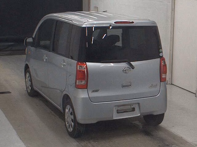 DAIHATSU TANTO EXE