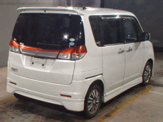 MITSUBISHI DELICA D:2