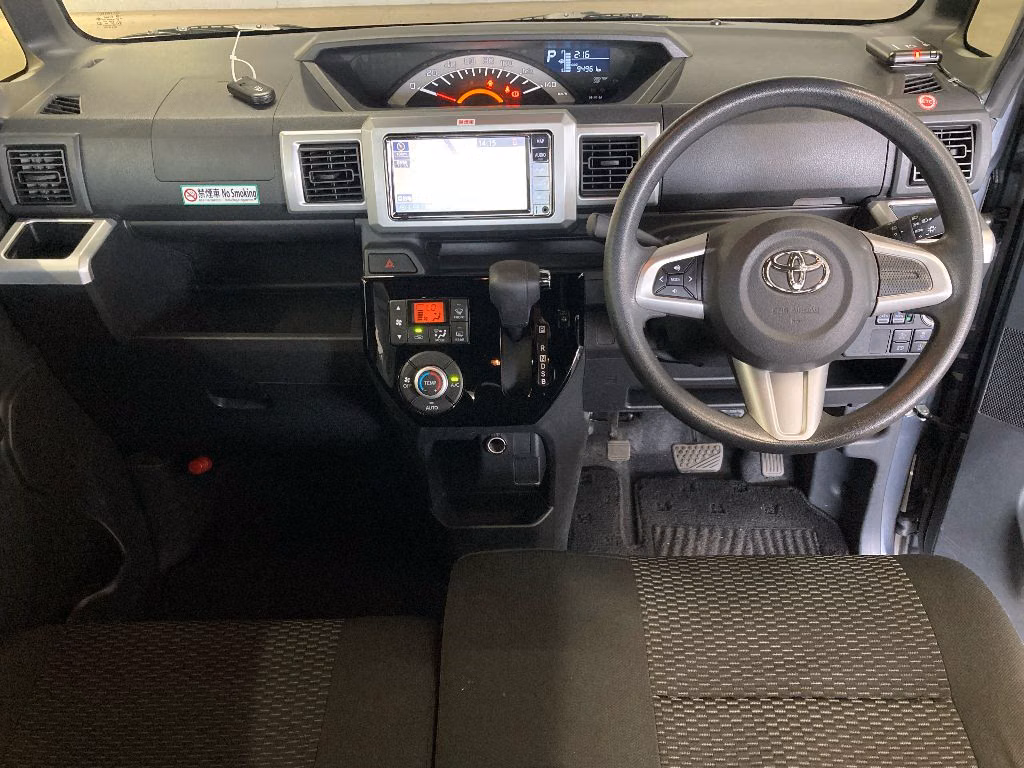 TOYOTA PIXIS MEGA