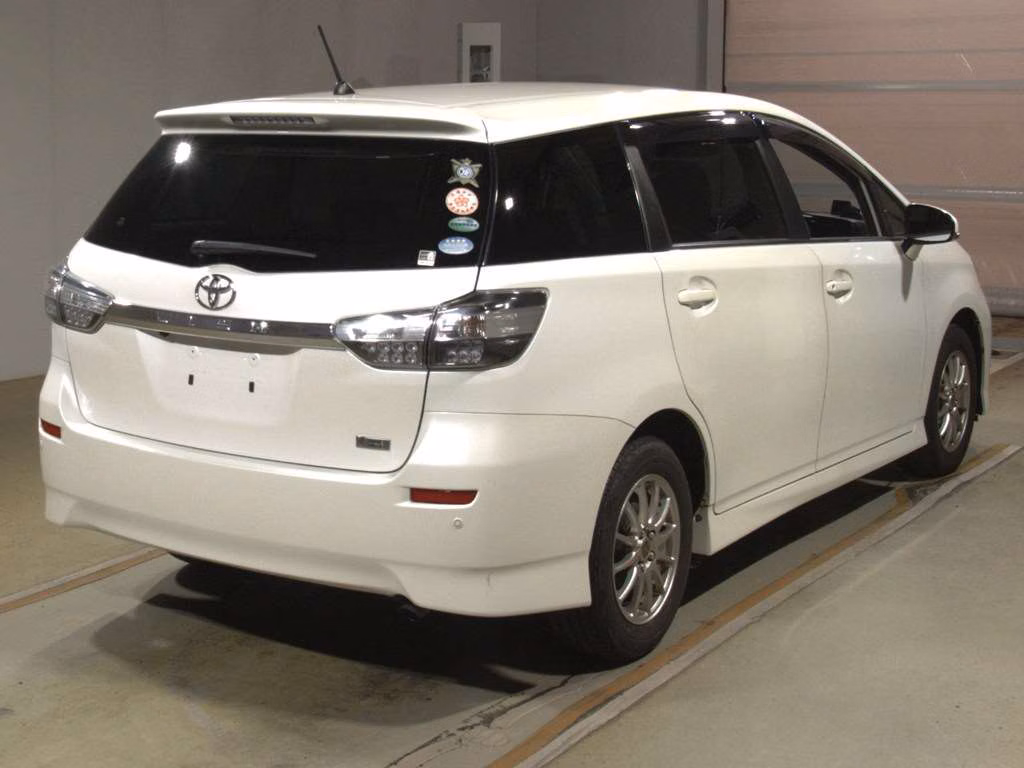 TOYOTA WISH