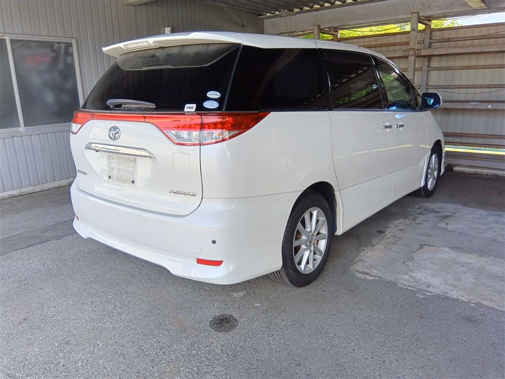 TOYOTA ESTIMA