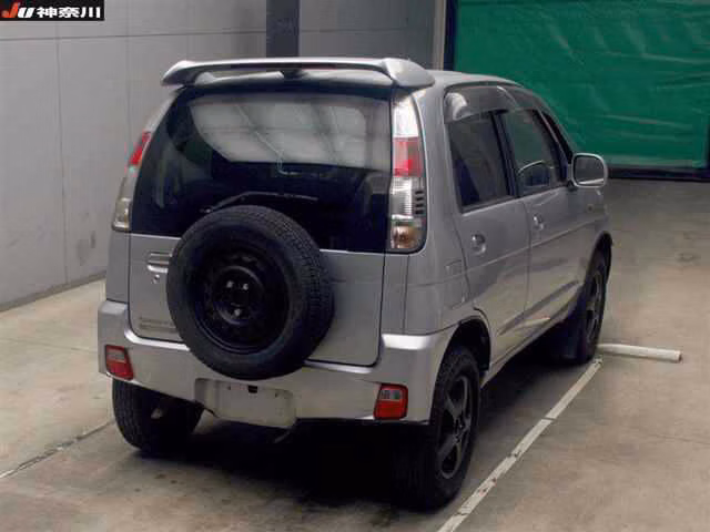 DAIHATSU TERIOS KID