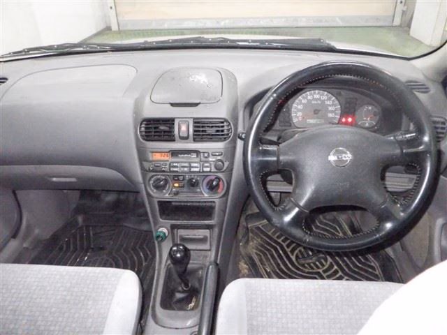 NISSAN SUNNY