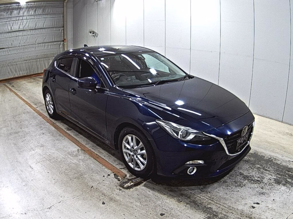 MAZDA AXELA
