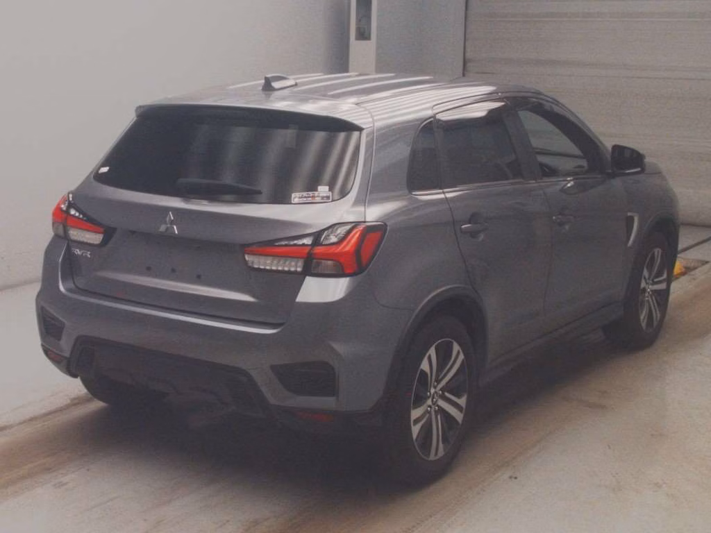MITSUBISHI RVR