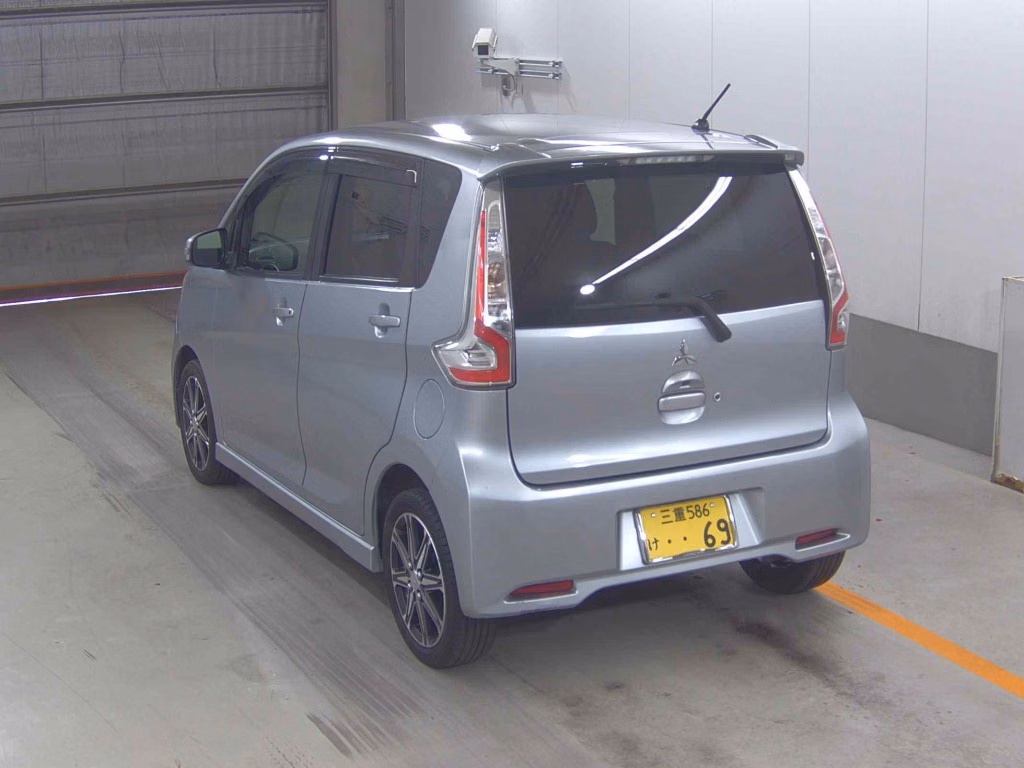 MITSUBISHI EK CUSTOM