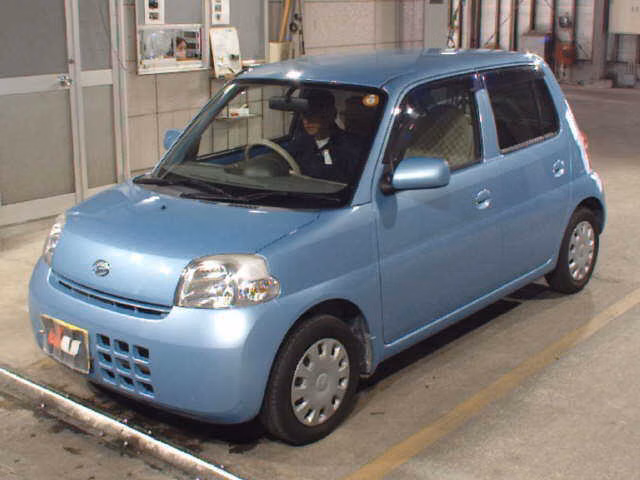 DAIHATSU ESSE