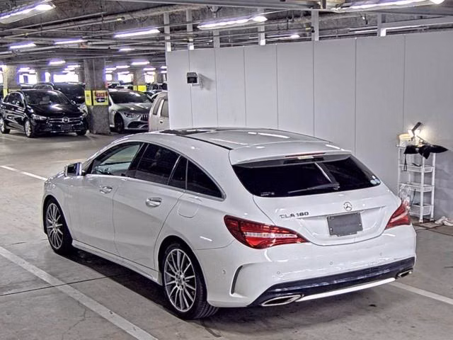 MERCEDES-BENZ CLA-CLASS