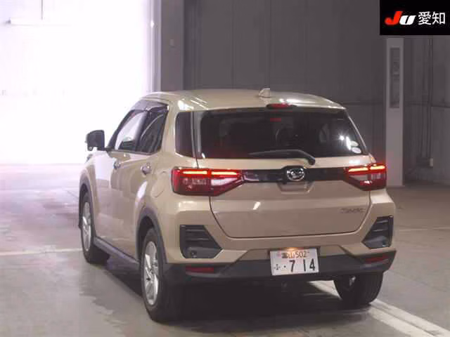 DAIHATSU ROCKY