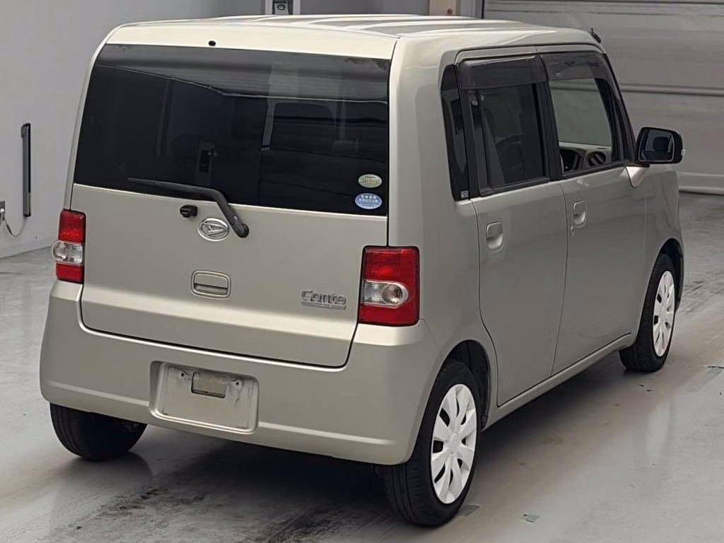 DAIHATSU MOVE CONTE