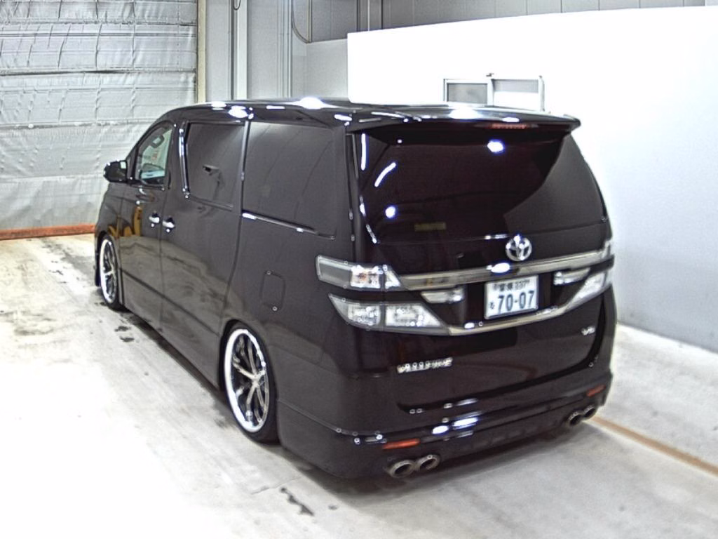 TOYOTA VELLFIRE