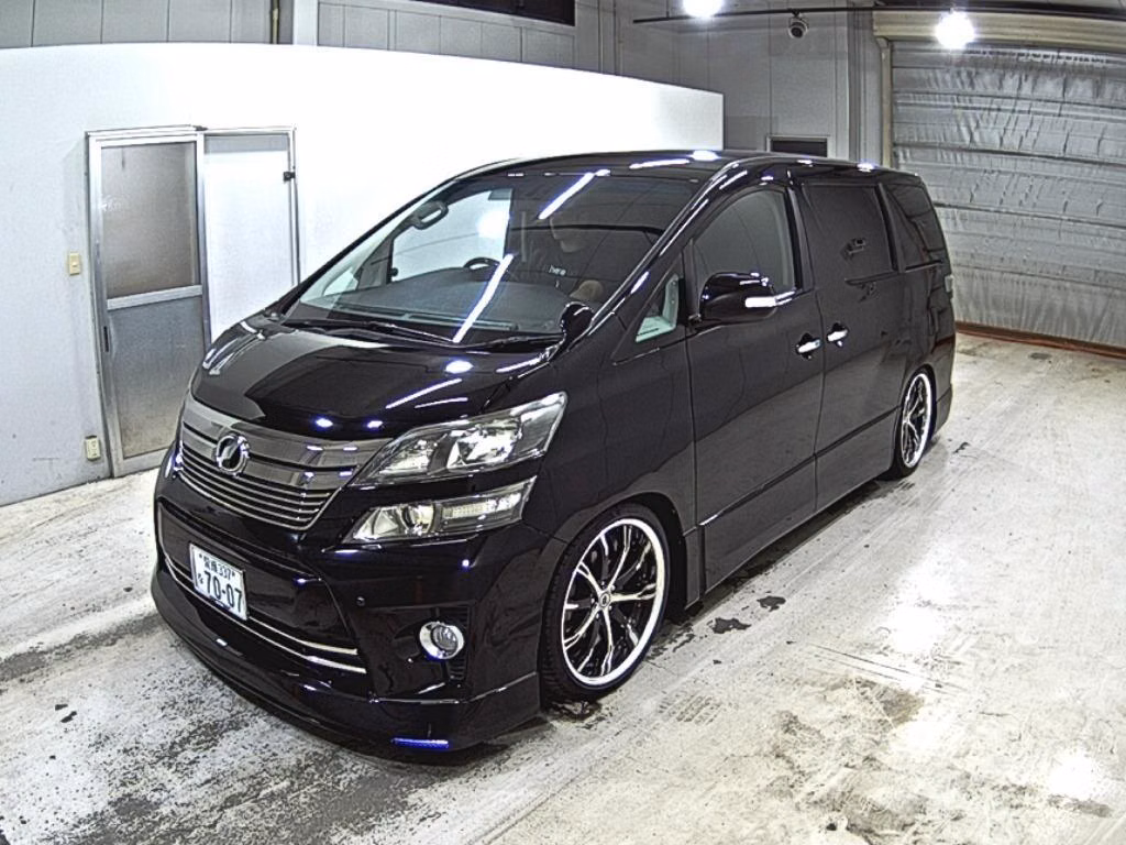 TOYOTA VELLFIRE
