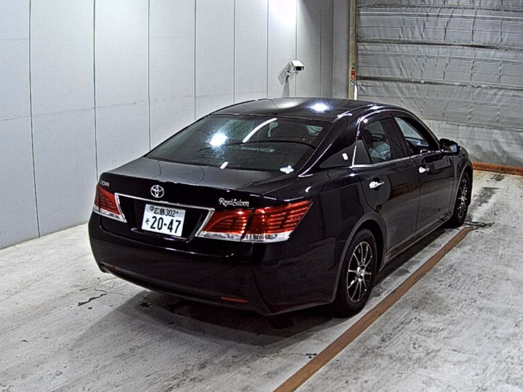 TOYOTA CROWN