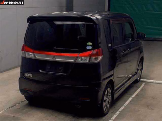 MITSUBISHI DELICA D:2
