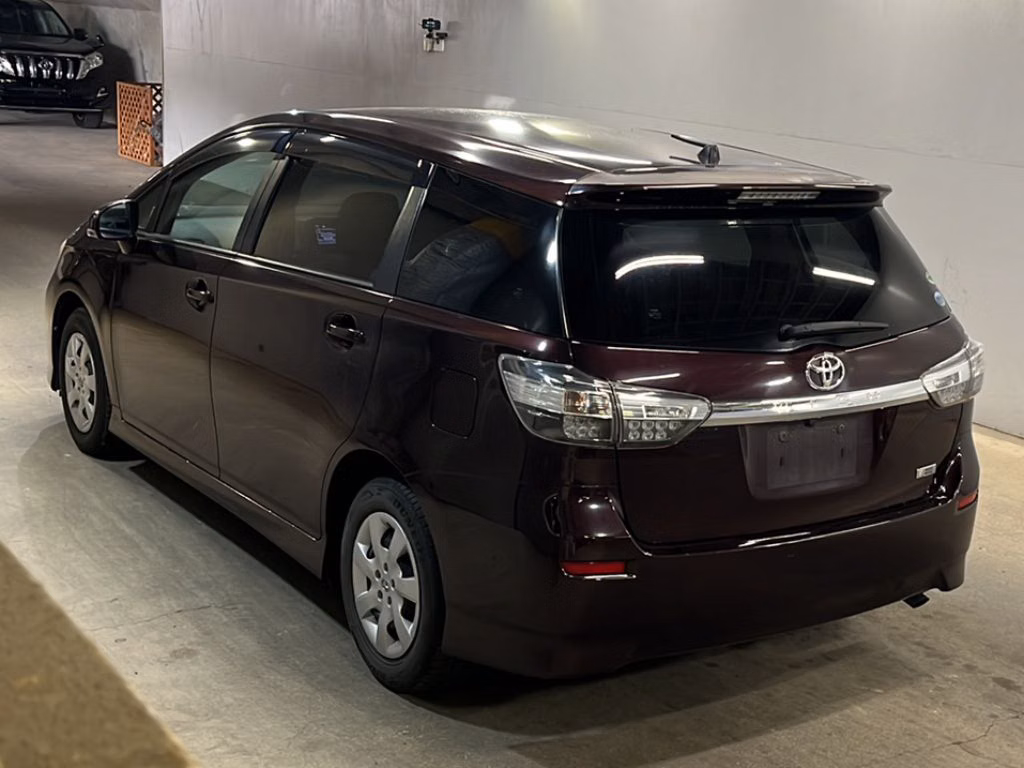 TOYOTA WISH