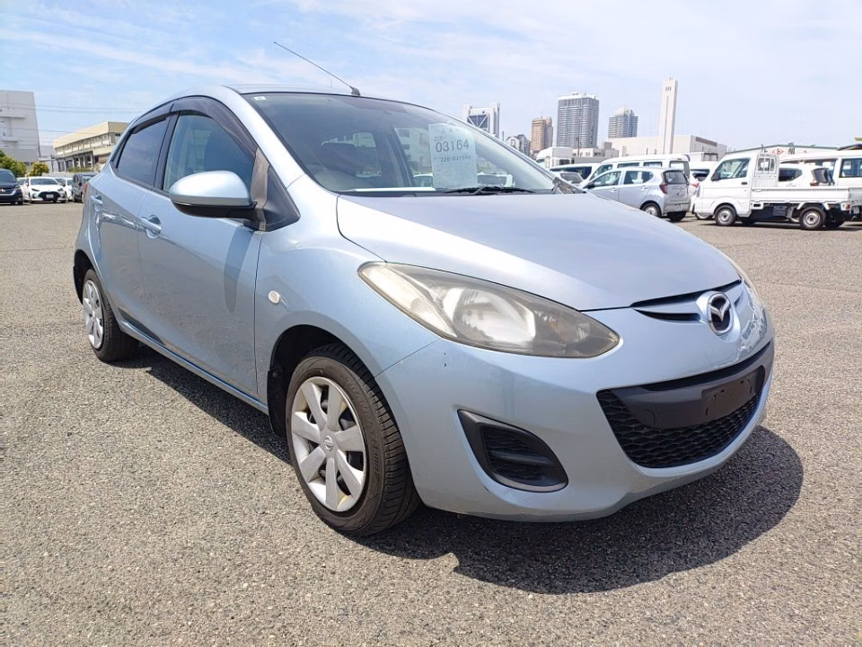 MAZDA DEMIO