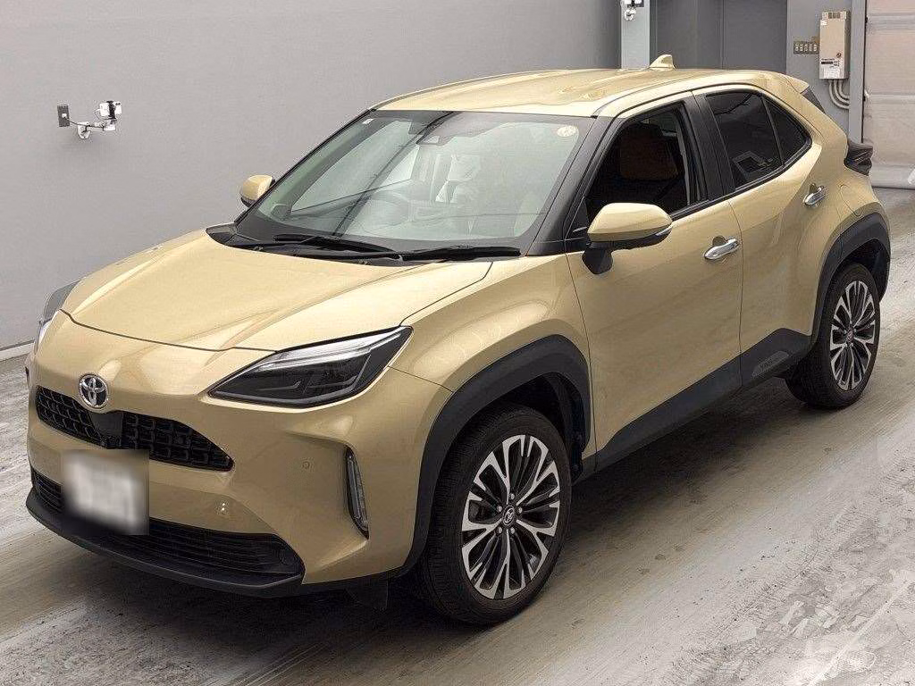 TOYOTA YARIS CROSS