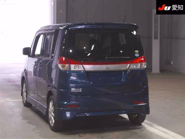 MITSUBISHI DELICA D:2