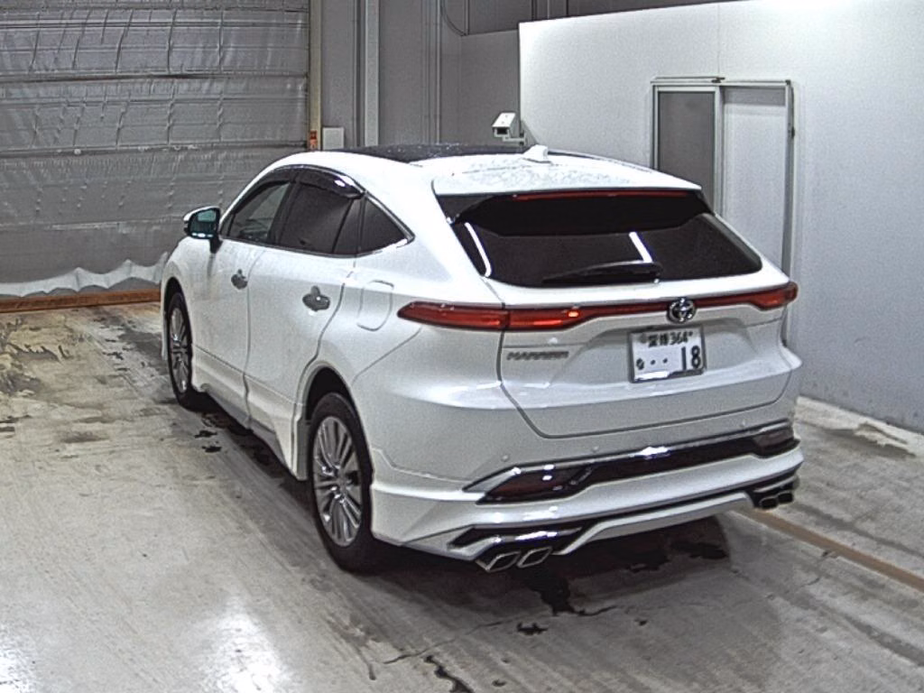 TOYOTA HARRIER