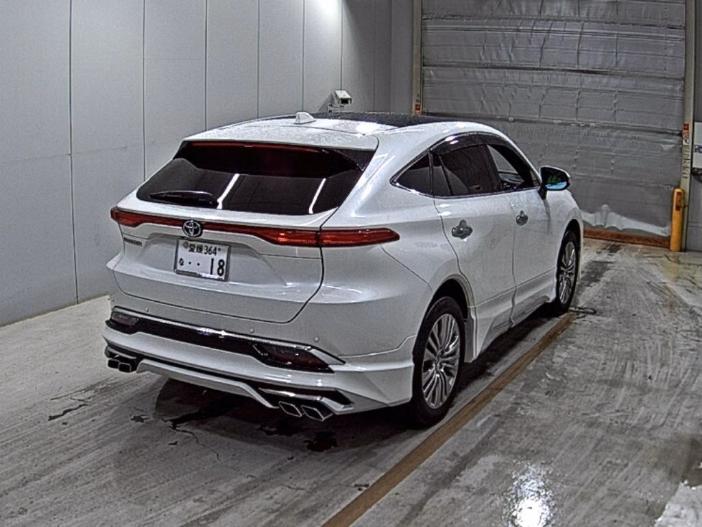 TOYOTA HARRIER
