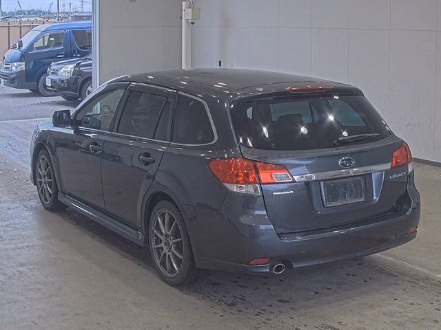 SUBARU LEGACY