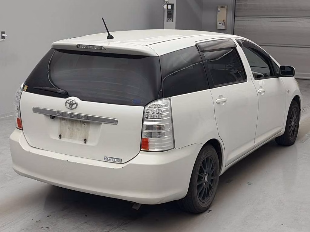 TOYOTA WISH
