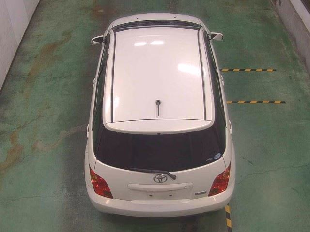 TOYOTA IST