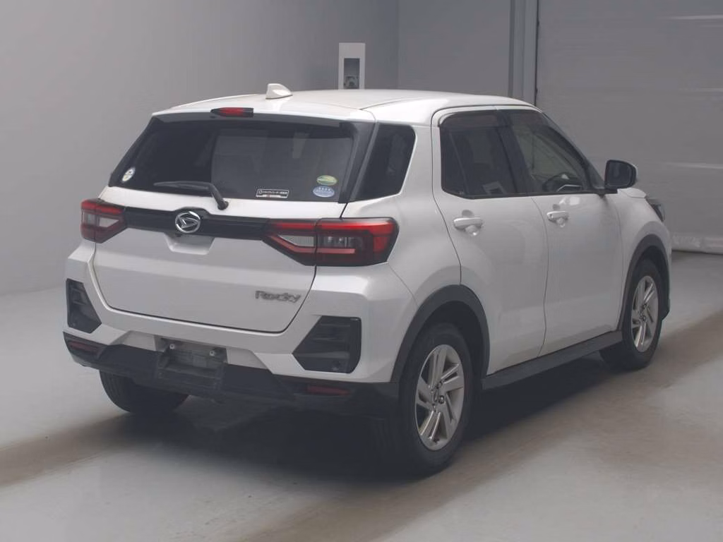 DAIHATSU ROCKY