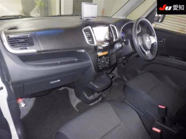 MITSUBISHI DELICA D:2
