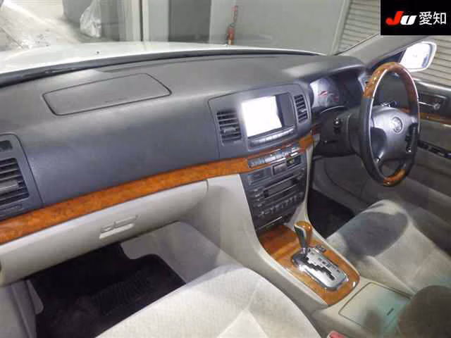 TOYOTA MARK II
