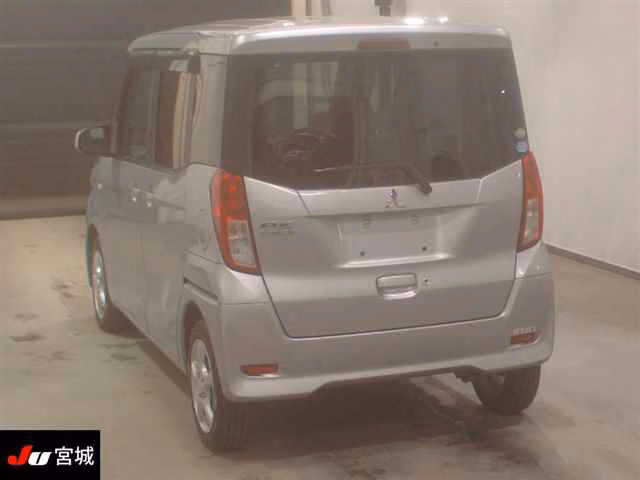 MITSUBISHI EK SPACE