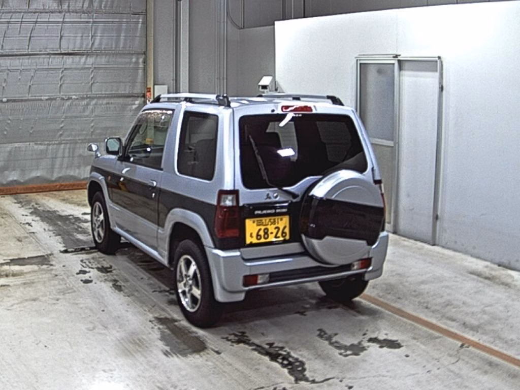 MITSUBISHI PAJERO MINI